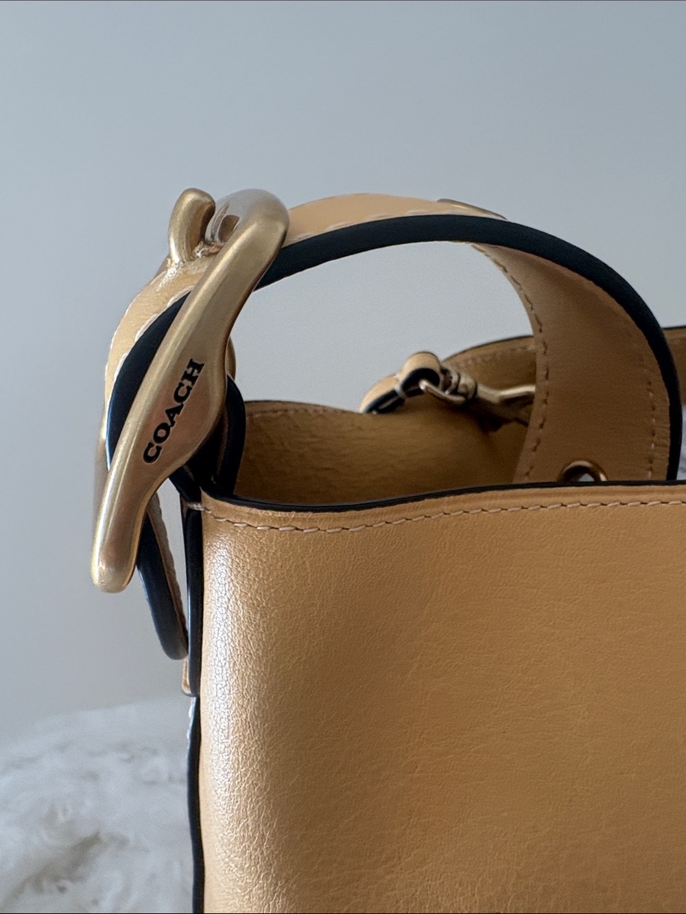 Coach Bleecker Bucket’s Shoulder Bag with Removable Pouch - Picture 9 of 15